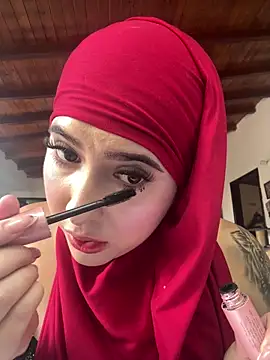 Snapshot of Zahida_7 chatting on December 15, 8:35 pm Zahida 7 online show from December 15, 8:35 pm