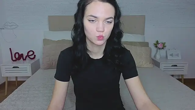 Camila 777  online show from November 25, 10:54 pm