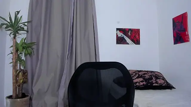 Snapshot of Catty_Noir chatting on April 27, 9:46 pm Catty Noir online show from April 27, 9:46 pm