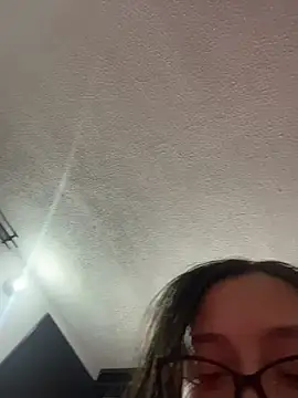 Snapshot of LyaRose chatting on December 17, 11:33 pm LyaRose online show from December 17, 11:33 pm