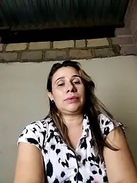 MIA-LARIOS online show from December 23, 3:26 am