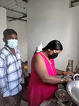 Desicouple1706 online show from January 12, 8:08 am