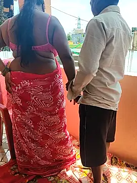 Desicouple1706 online show from June 28, 7:14 am