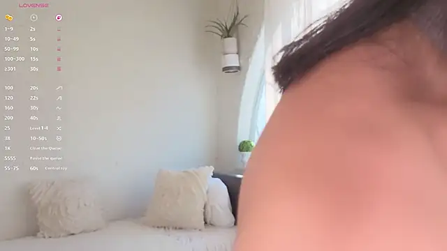 Snapshot of ShyColette chatting on January 13, 7:13 am ShyColette online show from January 13, 7:13 am