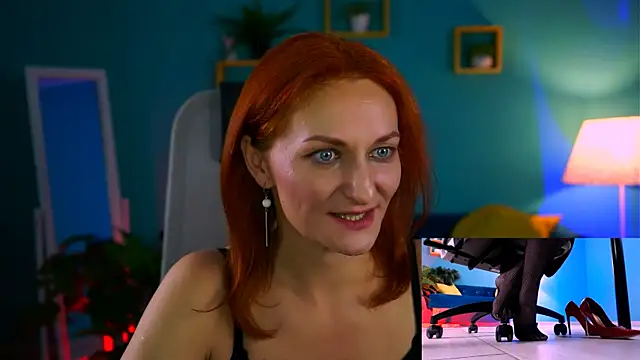 Snapshot of DianaTorrens chatting on January 16, 6:28 am DianaTorrens online show from January 16, 6:28 am