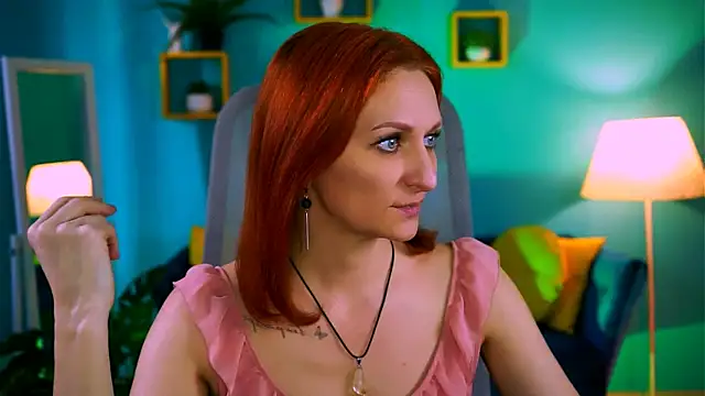 Snapshot of DianaTorrens chatting on February 27, 8:36 am DianaTorrens online show from February 27, 8:36 am