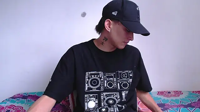 Snapshot of Darsel_night chatting on December 3, 7:45 pm Darsel night online show from December 3, 7:45 pm