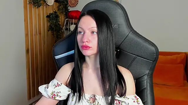 NaomiBlakes online show from February 20, 5:37 am