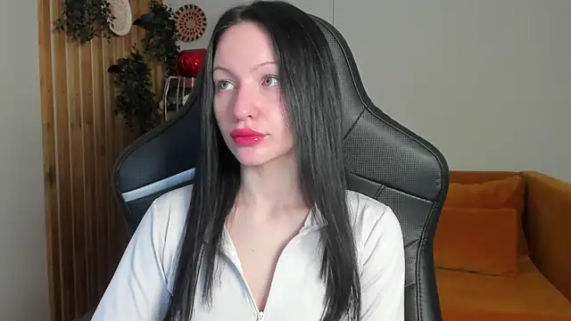 NaomiBlakes online show from February 24, 5:16 am