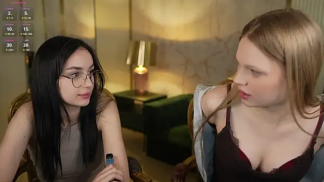 Charlotte Dreams online show from January 19, 3:27 pm