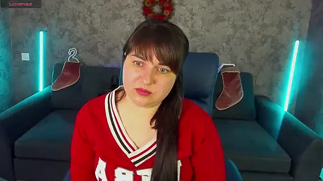 VivienneLorent online show from January 19, 8:07 am