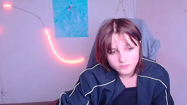 Snapshot of Alice_Wonderme chatting on January 12, 12:38 am Alice Wonderme online show from January 12, 12:38 am