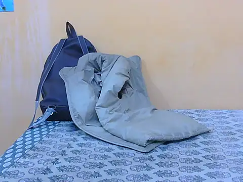 Honey Baby1 online show from February 12, 5:57 am