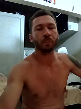 RobertoLuiz84 online show from March 4, 5:02 am