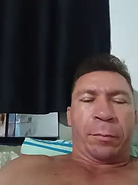 RobertoLuiz84 online show from June 4, 11:11 pm