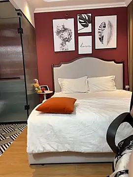 Snapshot of Queen-of-Love chatting on November 27, 6:26 am Queen-of-Love online show from November 27, 6:26 am