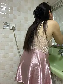 Snapshot of tianwei2567 chatting on May 17, 1:14 am tianwei2567 online show from May 17, 1:14 am
