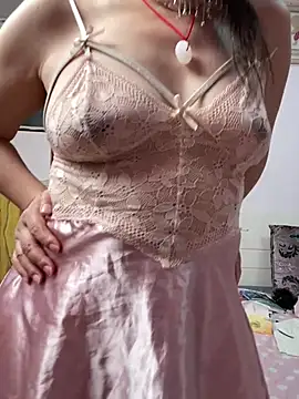 Snapshot of tianwei2567 chatting on May 26, 1:40 pm tianwei2567 online show from May 26, 1:40 pm