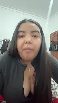 Snapshot of princezzc chatting on December 4, 1:48 am princezzc online show from December 4, 1:48 am