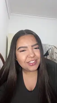 Snapshot of princezzc chatting on December 13, 11:43 pm princezzc online show from December 13, 11:43 pm