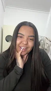 Snapshot of princezzc chatting on December 14, 11:20 pm princezzc online show from December 14, 11:20 pm