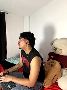 Henry villa23 online show from December 4, 3:43 pm