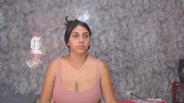 miarouse1531 online show from March 24, 8:25 pm