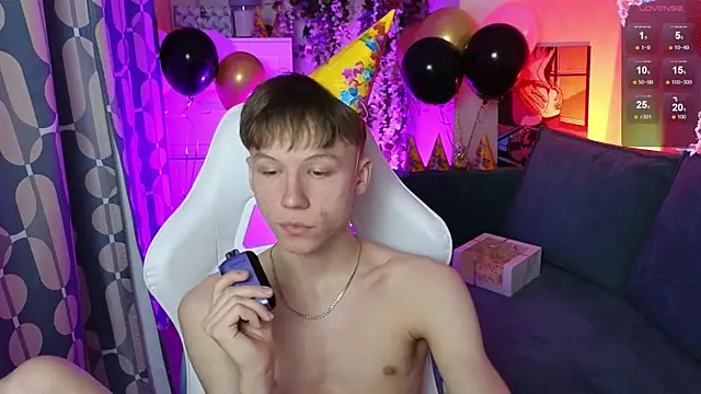 cuMte boy online show from March 26, 1:11 am