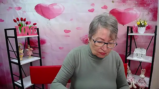 OlgaLuck online show from April 7, 5:08 am