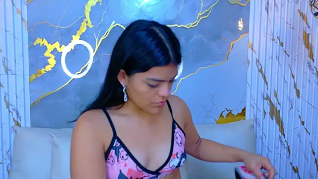 NIKIBUNNY online show from December 18, 1:50 pm