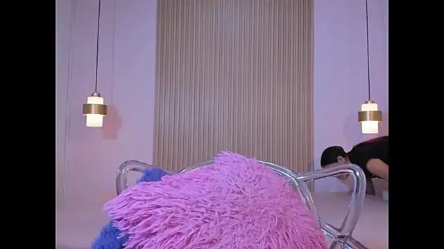 Izelevans online show from February 13, 11:39 am