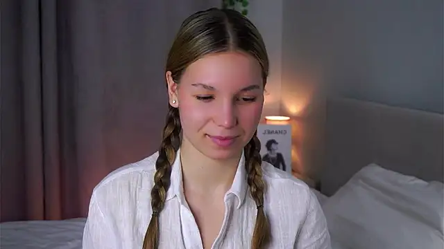 AmparoCilek online show from March 21, 7:28 pm