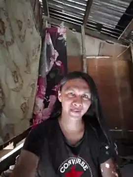 Snapshot of lovelycarla32 chatting on December 2, 5:35 am lovelycarla32 online show from December 2, 5:35 am