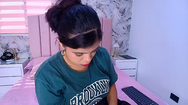 Snapshot of katsumi_yan chatting on February 3, 7:08 pm katsumi yan online show from February 3, 7:08 pm