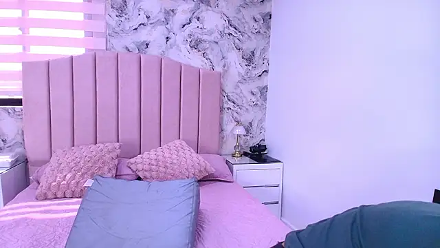 Snapshot of katsumi_yan chatting on February 12, 7:09 pm katsumi yan online show from February 12, 7:09 pm