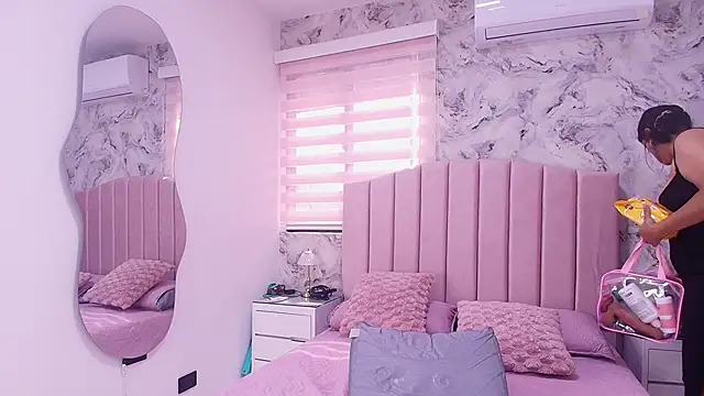 Snapshot of katsumi_yan chatting on February 16, 7:10 pm katsumi yan online show from February 16, 7:10 pm