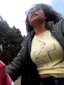 Snapshot of MaayaFonseca chatting on December 16, 5:29 pm MaayaFonseca online show from December 16, 5:29 pm