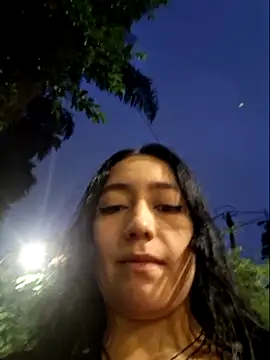 Eveeelyn25 online show from June 8, 11:38 pm