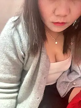 One-two22 online show from January 11, 12:10 pm