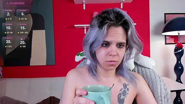 LiraBelle online show from April 3, 3:21 pm