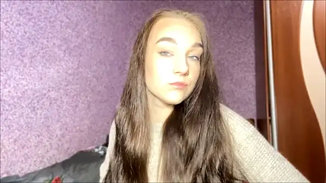 Snapshot of YahairaDuracher chatting on December 18, 6:08 am YahairaDuracher online show from December 18, 6:08 am