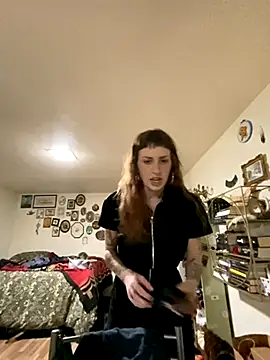 Snapshot of ashtrayhaterz chatting on November 26, 4:35 am ashtrayhaterz online show from November 26, 4:35 am