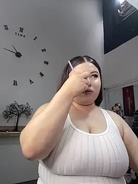 Kitty Bms  online show from December 4, 8:28 pm