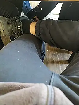 Snapshot of BarrenProtege chatting on December 15, 9:57 am BarrenProtege online show from December 15, 9:57 am