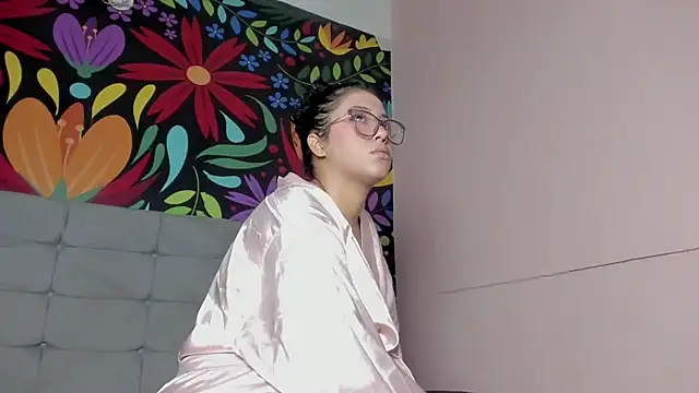 AmberRoses  online show from November 26, 12:50 pm