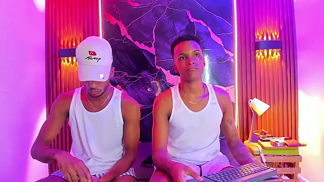 Snapshot of Black_Guys_Pervert_ chatting on November 24, 12:16 pm Black Guys Pervert online show from November 24, 12:16 pm