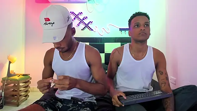 Snapshot of Black_Guys_Pervert_ chatting on November 26, 1:01 pm Black Guys Pervert online show from November 26, 1:01 pm