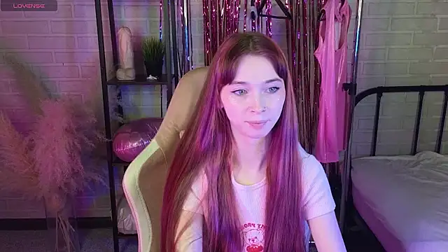 Snapshot of miiss_jessica chatting on February 12, 1:22 am miiss jessica online show from February 12, 1:22 am