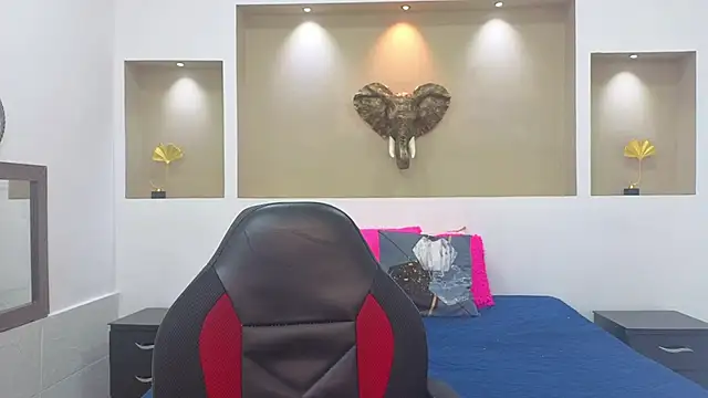 Antonella mc online show from March 10, 12:43 pm