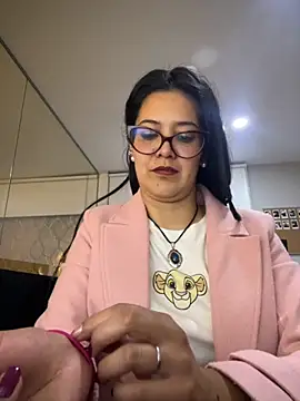 Snapshot of TAMARALEWISMD chatting on December 5, 3:26 am TAMARALEWISMD online show from December 5, 3:26 am